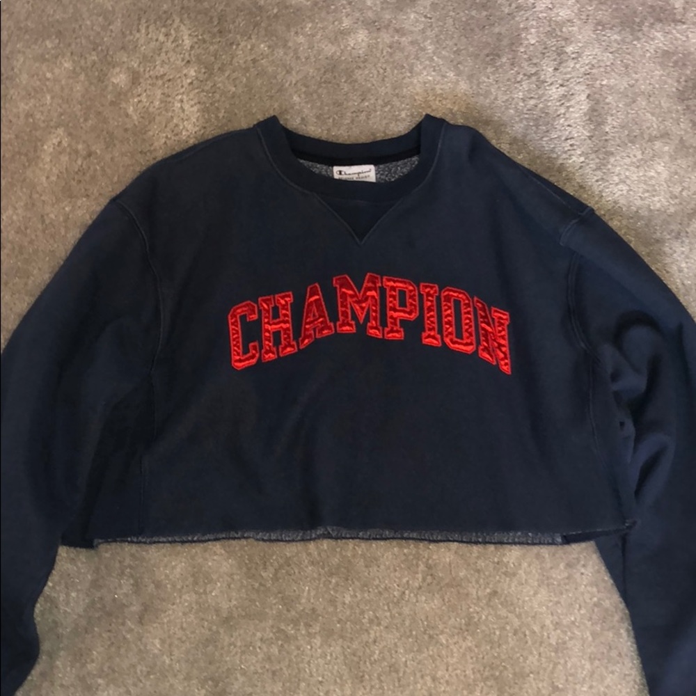 navy blue cropped champion crew neck
